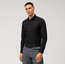 Ajuste corporal de nivel cinco, camisa de negocios, Royal Kent, negro. OLYMP ropa 82622D795